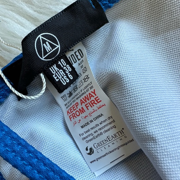 Missguided front clasp bikini top - Picture 6 of 11